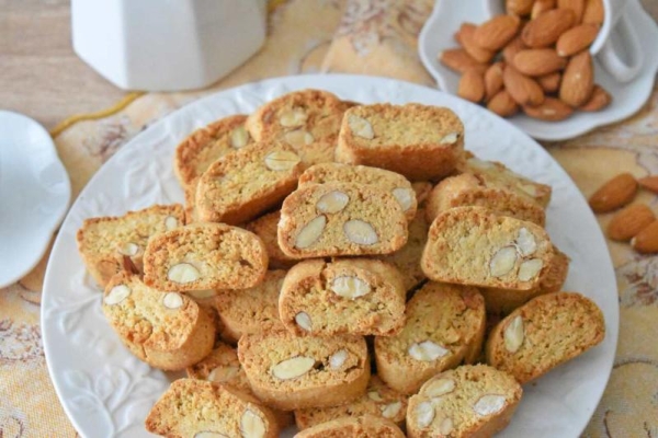 Sycylijskie ciasteczka migdałowe – wielkanocne „Quaresimali”