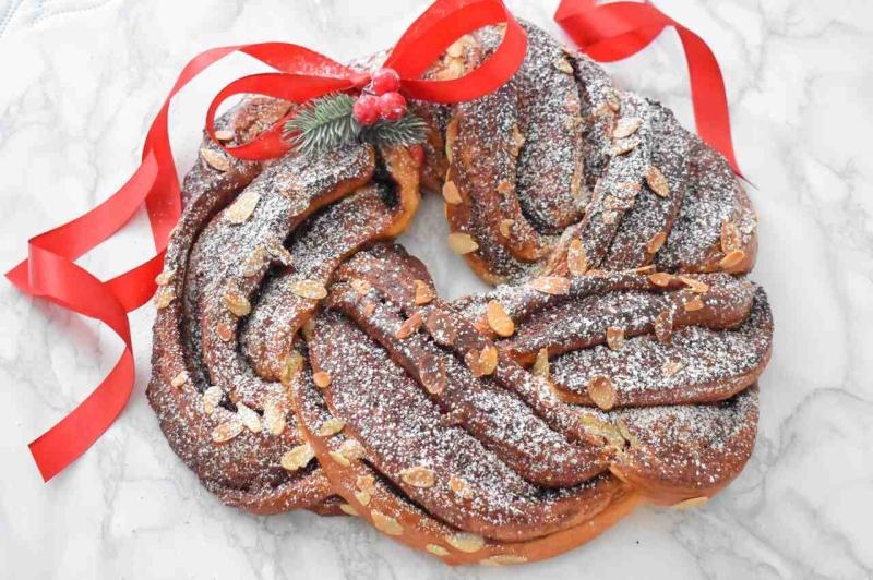 Świąteczny wieniec piernikowy
