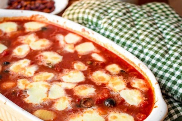Gnocchi zapiekane z sosem puttanesca