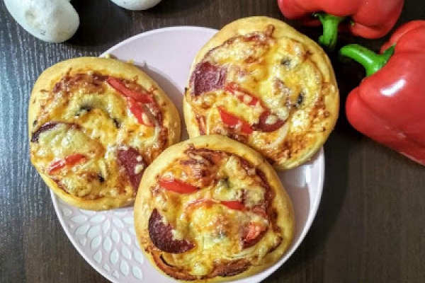 Pizzerinki na maślance.