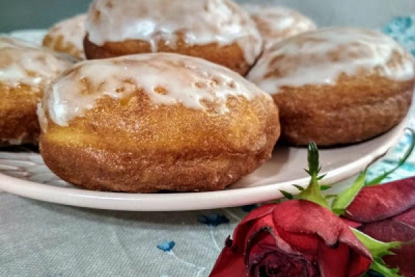Pączki z ziemniakami.