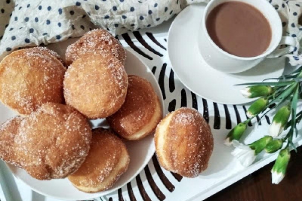 Pączki portugalskie, malasadas.