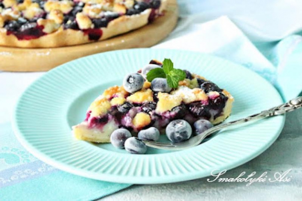 Tarta z budyniem i borówką amerykańską