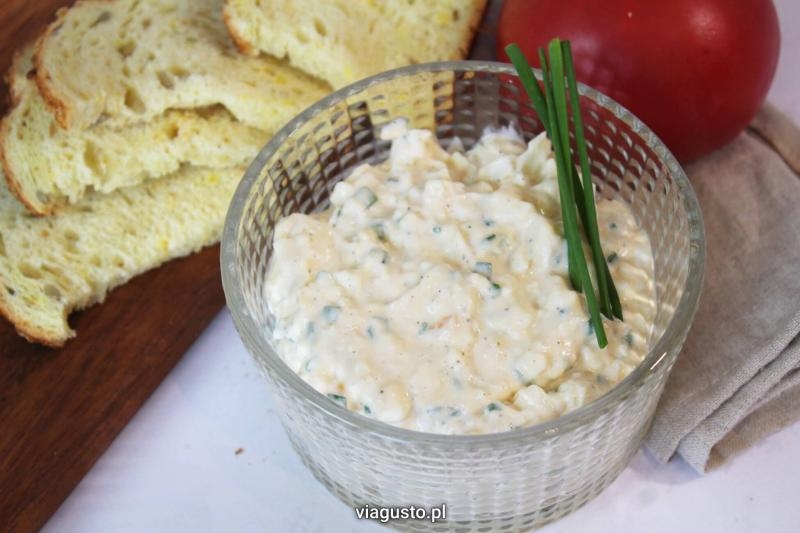 Pasta jajeczna z serkiem topionym bez majonezu