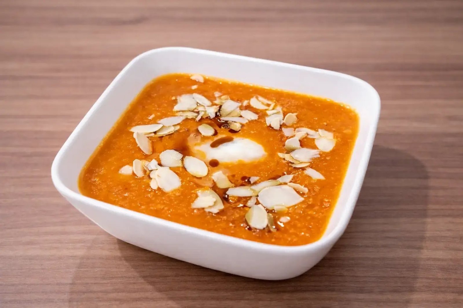 Zaskakująca zupa dyniowa z malinami