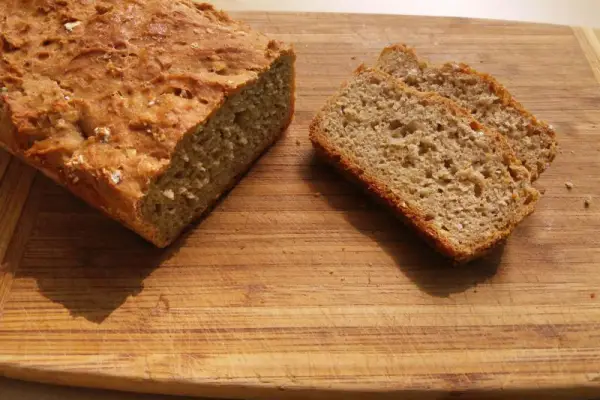 Prosty domowy chleb drożdżowy