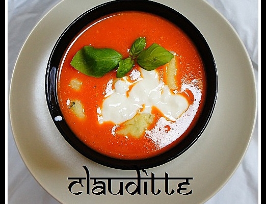 Zupa Krem Pomidorowa z Bazyliowymi Kopytkami