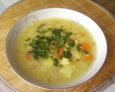 Zupa jaglana - złoto na talerzu