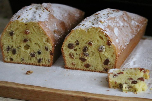 Babka z rodzynkami łatwa i szybka