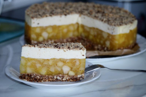 Najlepsza szarlotka bez pieczenia z serkiem mascarpone łatwy przepis
