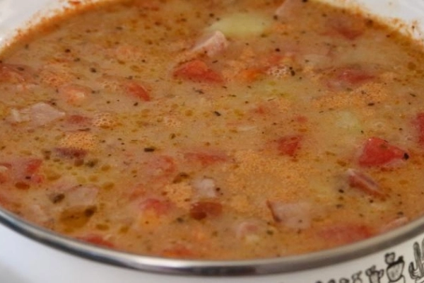Zalewajka pomidorowa zupa która uzależnia