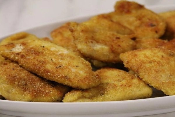 Filet z kurczaka na pyszne kotlety tradycyjne sprawdzone prosty przepis