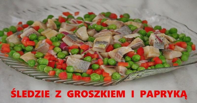 Najlepsze Śledzie z groszkiem papryką idealnie nie tylko na Święta