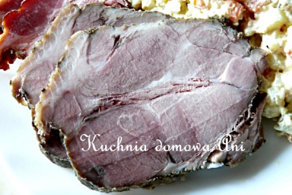 Karkówka pieczona w soli