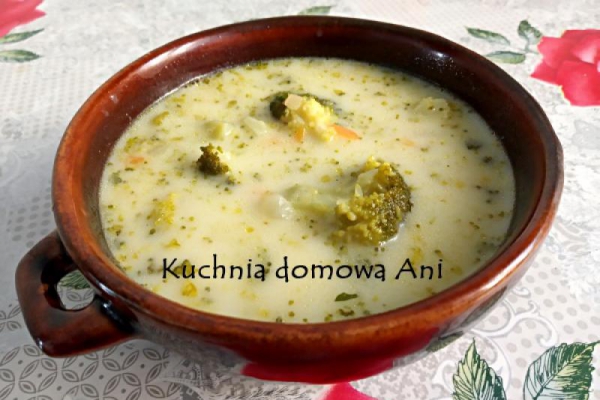 Zupa brokułowa