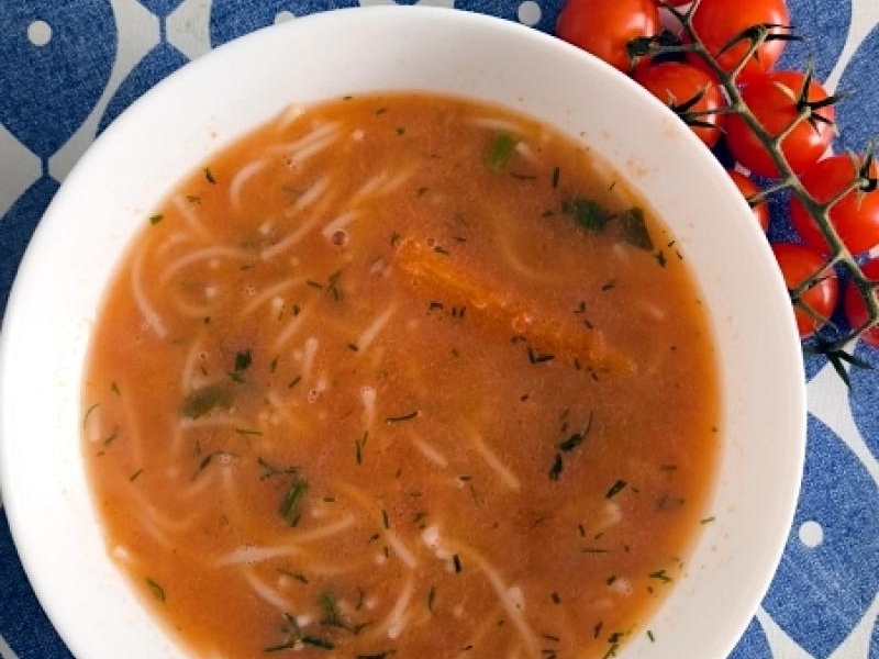 Zupa pomidorowa na rosole z wczoraj