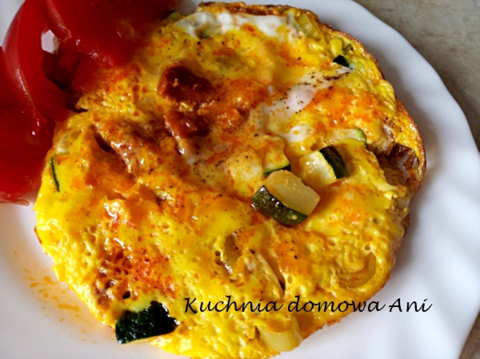 Omlet z cukinią i chorizo