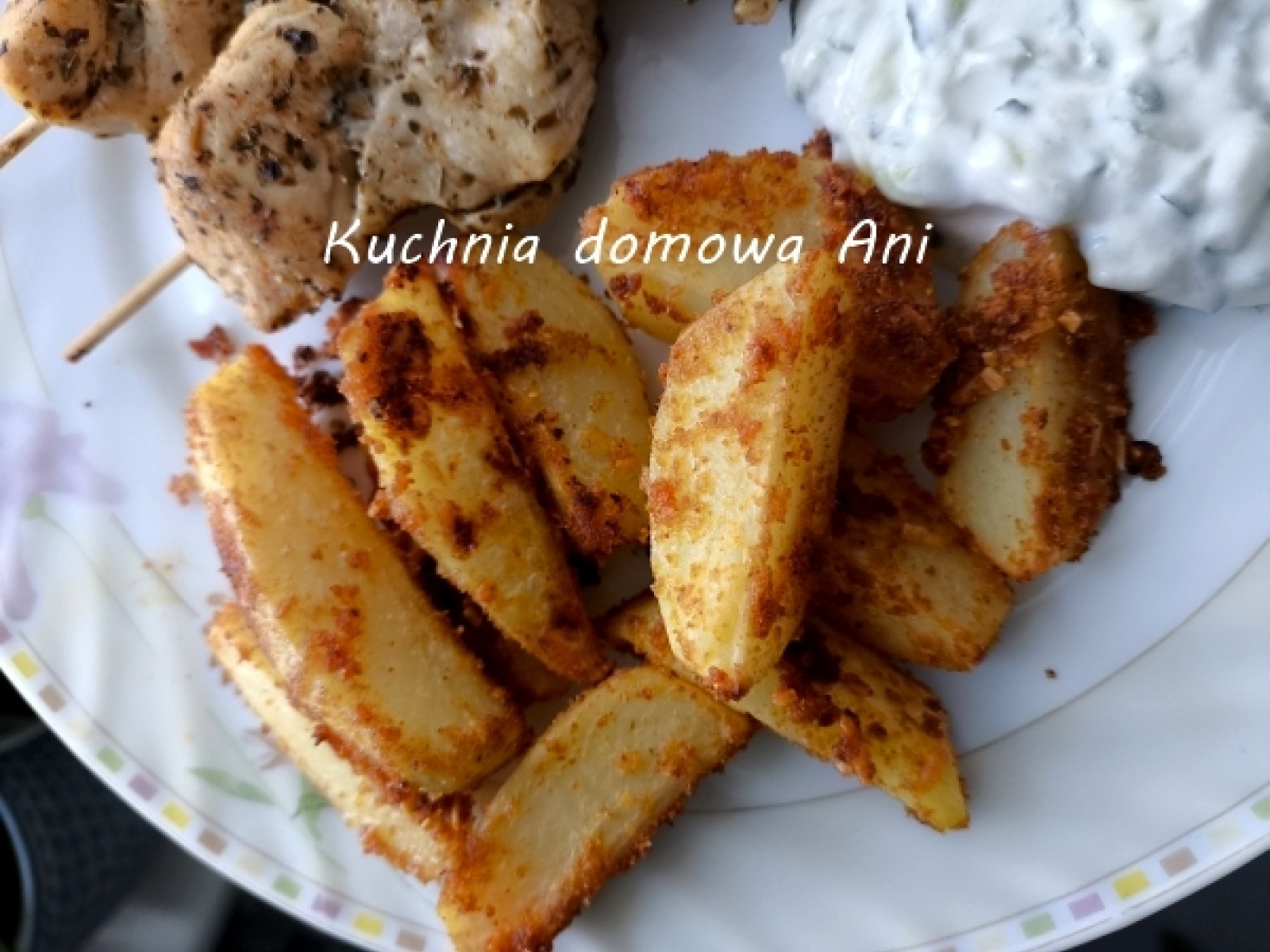 Pieczone ziemniaczki z dodatkiem sera