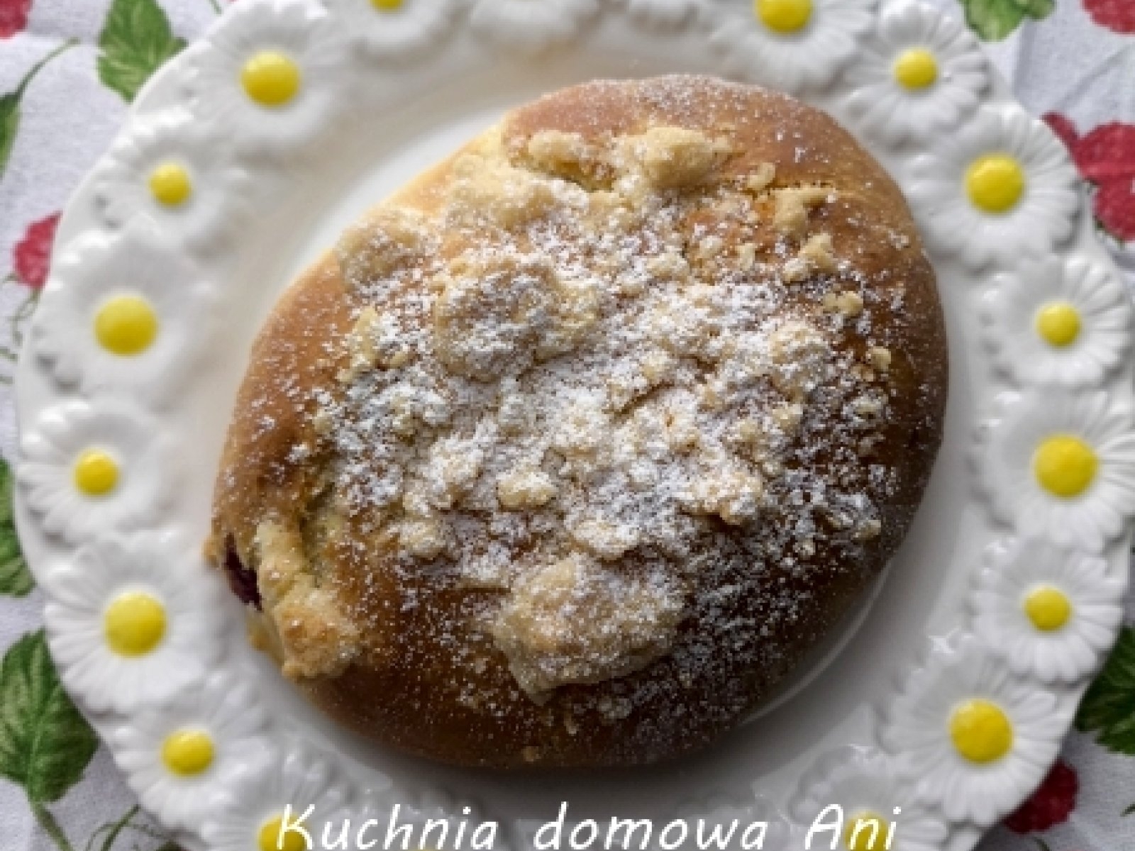 Malinianki czyli drożdżówki z malinami