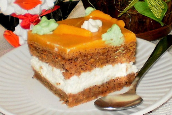 Ciasto marchewkowe z kremem mascarpone i marchewkowym budyniem