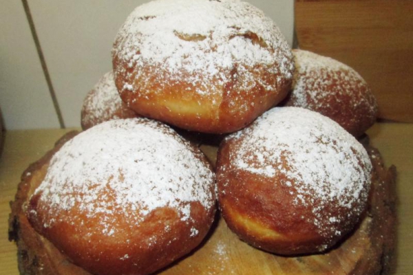 Pyszne pączki na Tłusty Czwartek +FILM