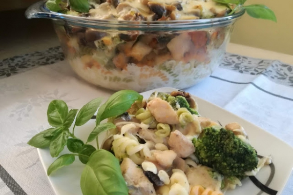Zapiekanka z mozzarella i brokułami