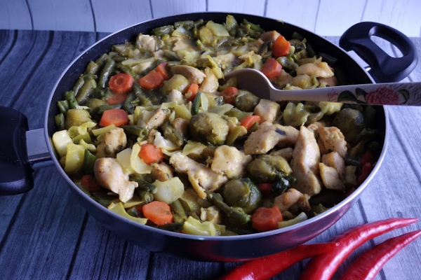 Kurczak Brukselkowy w curry