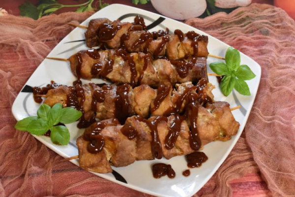 Szaszłyki w sosie barbecue