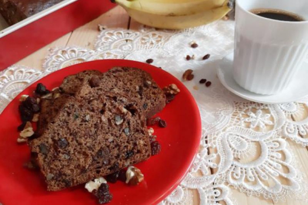 Ciasto bananowe z cynamonem i bakaliami