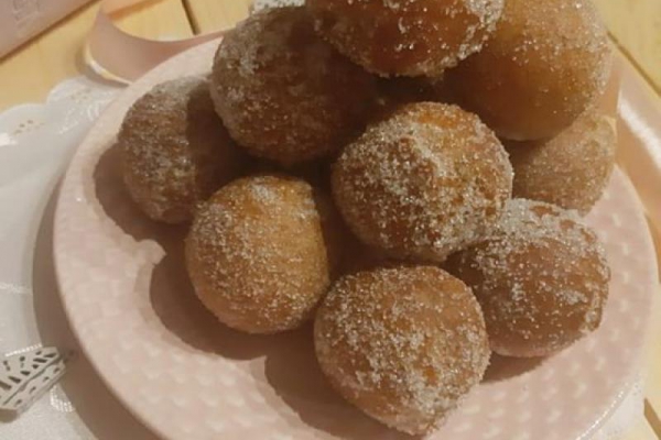 Mini pączki twarogowe