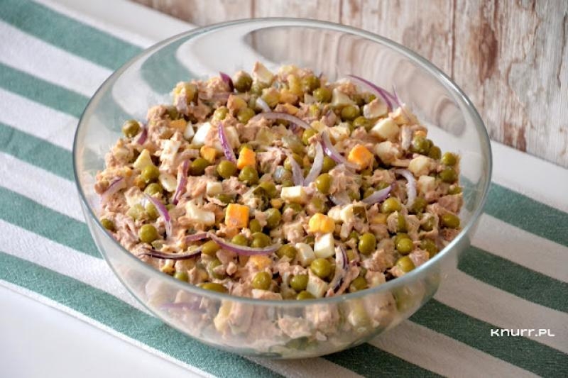 Pożywna sałatka z tuńczykiem