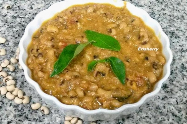 Erisherry or Black eye beans-pumpkin in roasted coconut curry