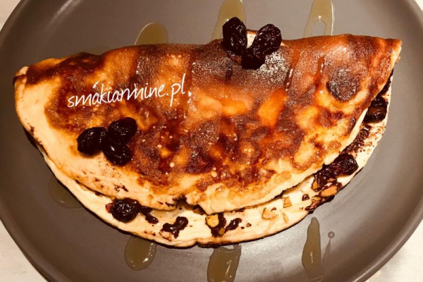 Omlet bananowy z mozarellą