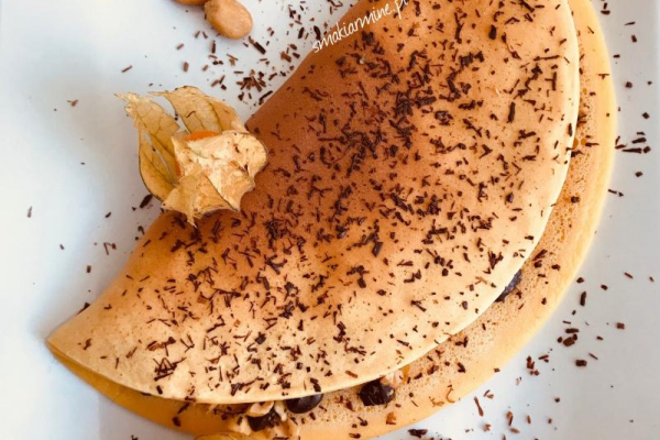 Omlet orzechowy z gorzką czekoladą