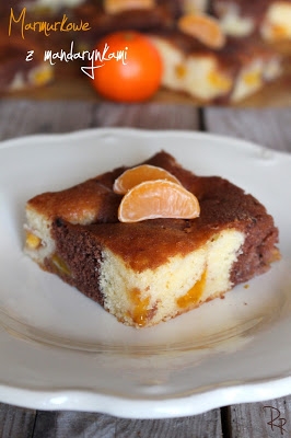 Ciasto marmurkowe z mandarynkami