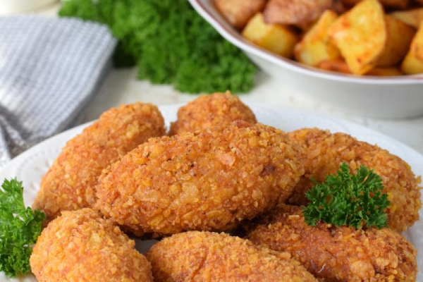 Chrupiące paluszki z kurczaka + pieczone ziemniaczki