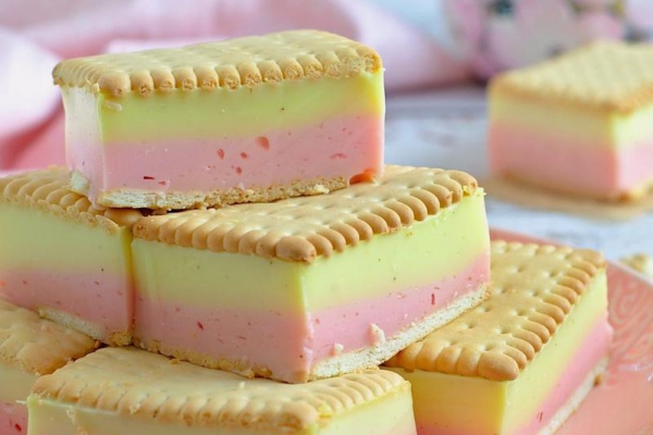 Ciasto pastelowe z serka homogenizowanego