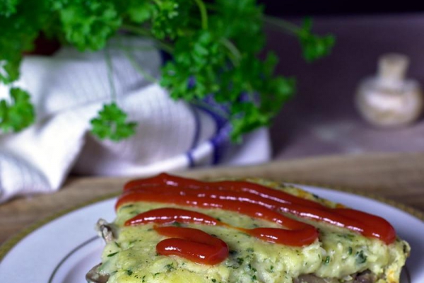 Tarta z porem i pieczarkami