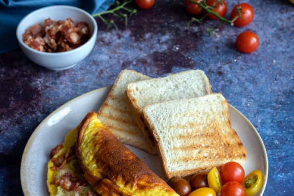 Omlet z porem i boczkiem