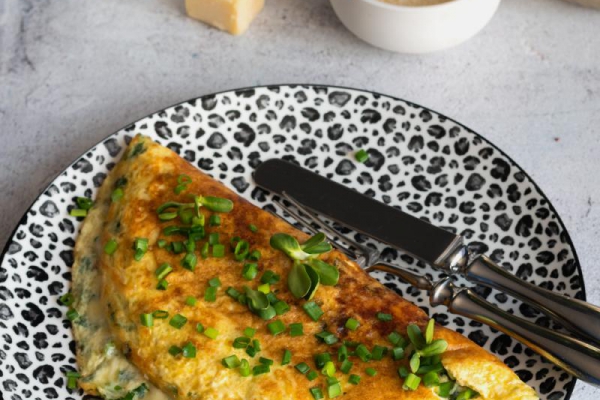 Omlet serowo-szpinakowy