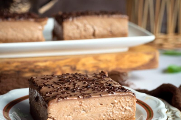 Ciasto czekoladowe – bez pieczenia