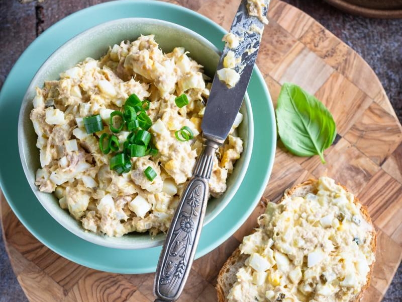 Pasta jajeczna z tuńczykiem
