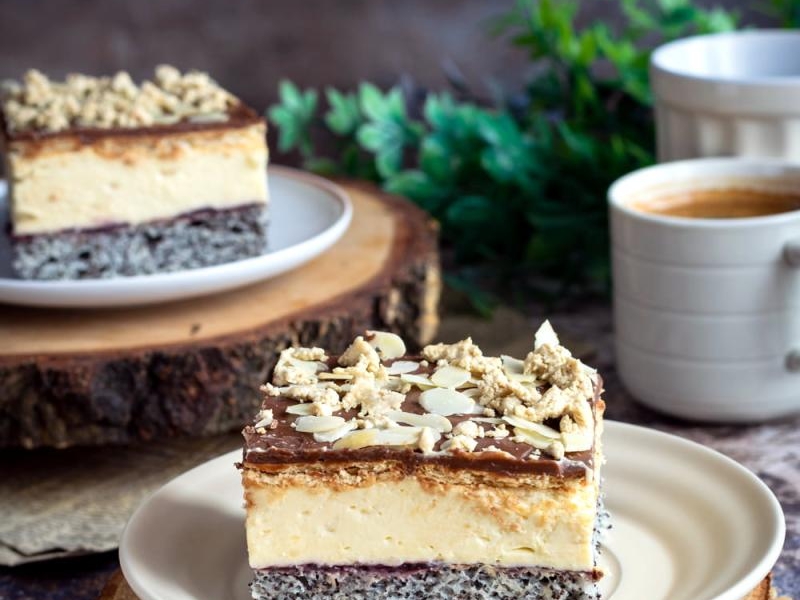 Ciasto makowe z kremem chałwowym