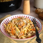 Makaron z mięsem w...