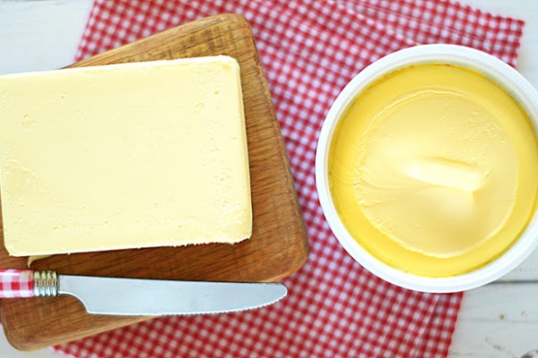 Co wybrać masło czy margarynę?