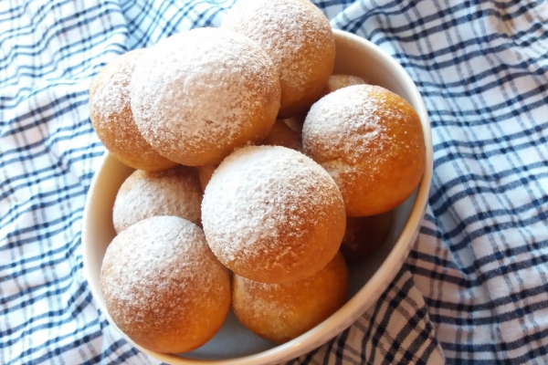 Mini pączusie z twarogiem