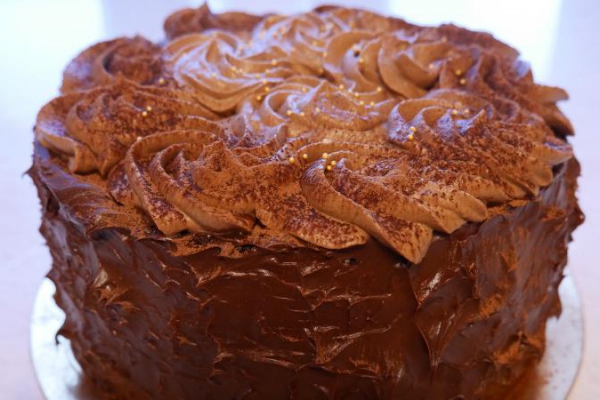 CZEKOLADOWY TORT BANANOWY