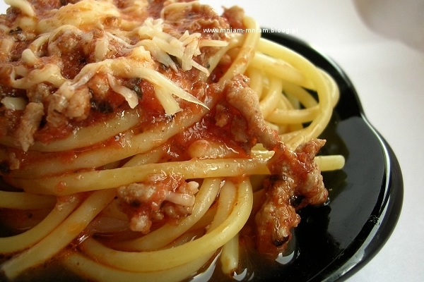domowy pomidorowy sos do spagetti......