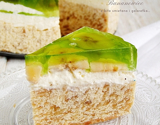 bananowiec z bitą śmietaną