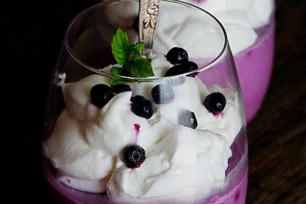 jagodowa panna cotta